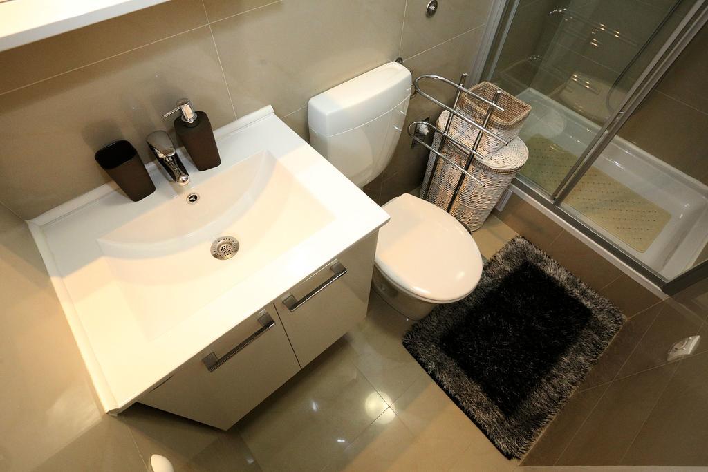 Central Square Guest House Zara Esterno foto